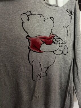 torrid Gray Sweatshirt with Red-Scarf Pooh Graphic